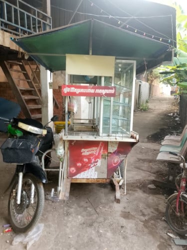 លក់រម៉ក់ នឹងម៉ូតូ
