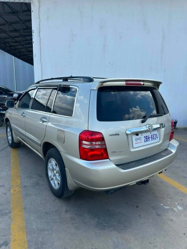 ចង់លក់ឡានដូរសារី 02 Limited