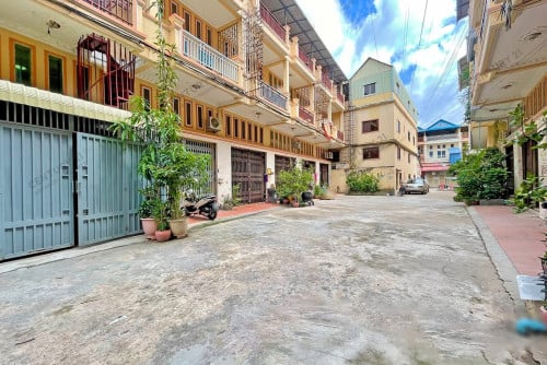 ផ្ទះល្វែងលក់បន្ទាន់ តំលៃក្រោមទីផ្សារខ្លាំង (ម្ចាស់ផ្ទាល់)
