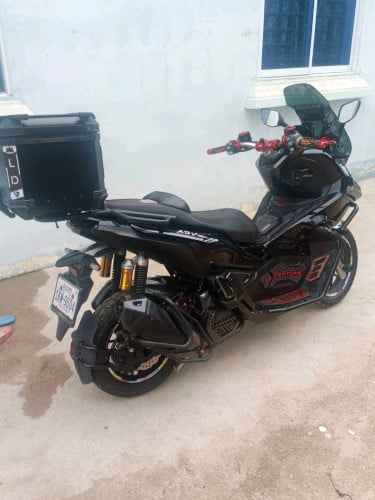 ម៉ូតូលេងហើយស្រាប់ ទិញដឹងតែចំណេញហើយបងប្អូន អាចមកមើលបាន