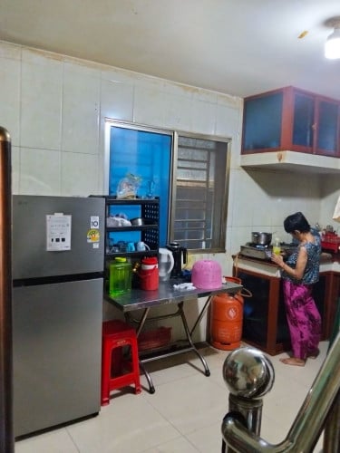 លក់ប្រញាប់លុយតម្លៃល្អក្រោមទីផ្សារ