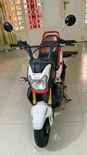 ម៉ូតូលក់
