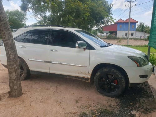 លក់មេៗឡានអ្នកប្រើ