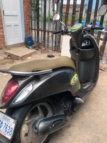 ម៉ូតូហុងដា015ឡើង023លក់760
