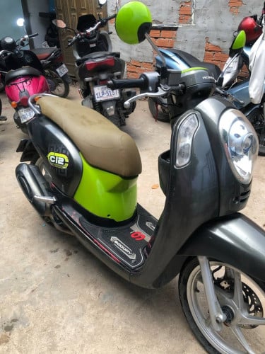 ម៉ូតូហុងដា015ឡើង023លក់760