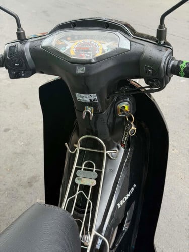 លក់ 025. 1100$