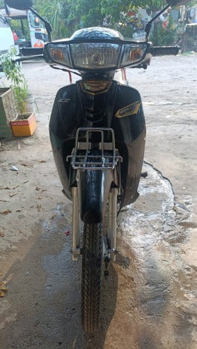 ម៉ូតូលក់ 1680$ចចារ