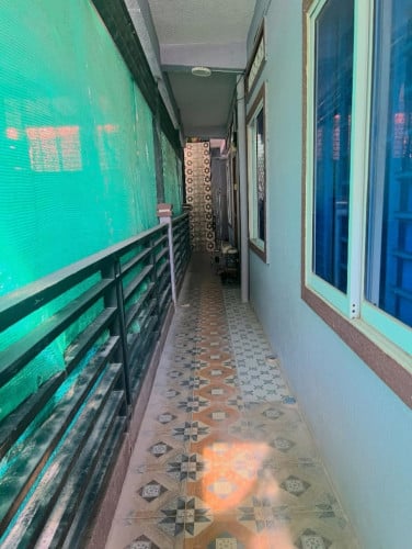 បន្ទប់ជួល2004