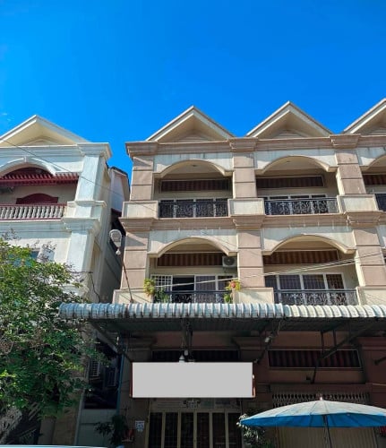 ផ្ទះអាជីវកម្មកែង ផ្សារយូណាយ លក់នៅសង្កាត់ទឹកល្អក់ទី3