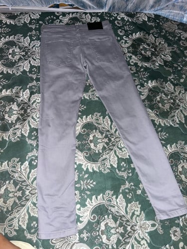 ខោជើងរឹប លេខ 30 (slim fit)