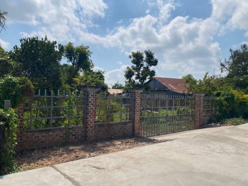 ដីលក់ ទំហំ 3660m2 តម្លៃ 210000 $ នៅចុះបានខ្លះ
