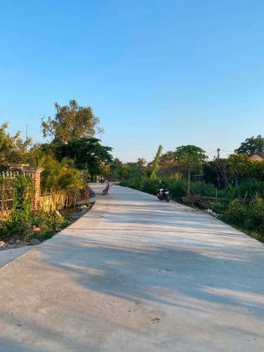 ដីលក់ ទំហំ 3660m2 តម្លៃ 210000 $ នៅចុះបានខ្លះ