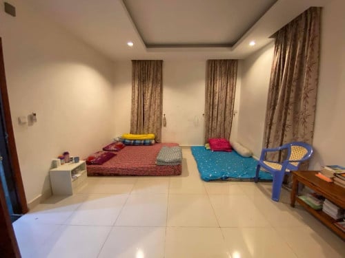 វីឡាភ្លោះលក់តម្លៃក្រោមទីផ្សារ ក្នុងបុរី វិមានភ្នំពេញជាសុផារ៉ា(598)