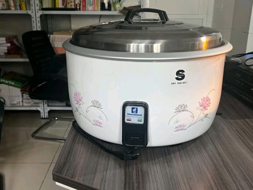 ឆ្នាំងដាំបាយអគ្គីសនី 8L 15.5កំប៉ុងទឹកដោះគោ