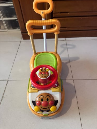 ឡានរុញក្មេងAnpanman(ជប៉ុន)