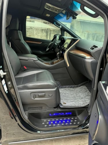 ឡានជួល/ 租车/ Car for rent