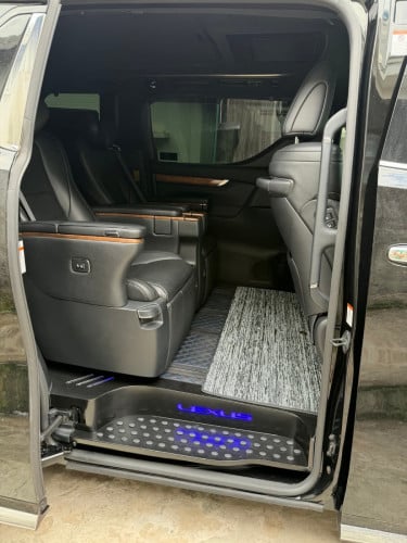 ឡានជួល/ 租车/ Car for rent