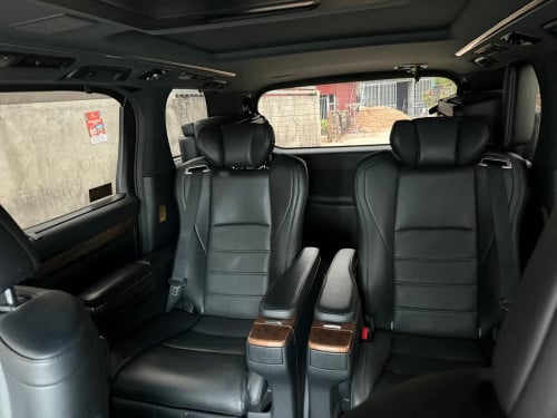 ឡានជួល/ 租车/ Car for rent