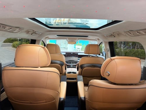 រថយន្តមួយទឹក DENZA D9 DM-I AWD 2025 ថ្មីស្អាតមួយជុំ បើកបាន3000km