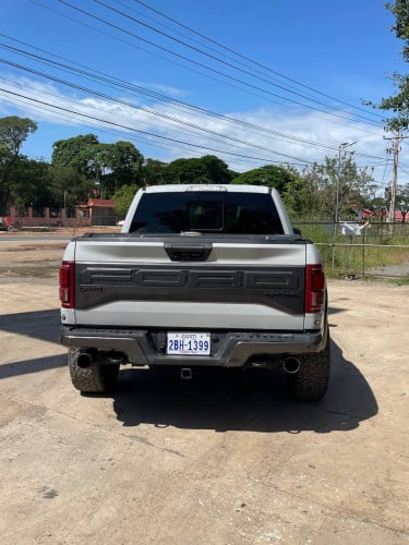 ឡានលក់ Ford Raptor 2017 ពណ៍ស៊ីម៉ង ប្រើសាំង