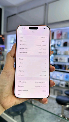 មួយទឹកសាណុំស៊ីន iPhone 17pro max 256GB (orange) XA នៅស្អាត 99% 💰 តម្លៃល្អ