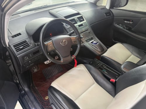 ឡានលក់ Lexus HS250h Premium ពណ័សខ្មៅ ស្លាកលេខ 2CG