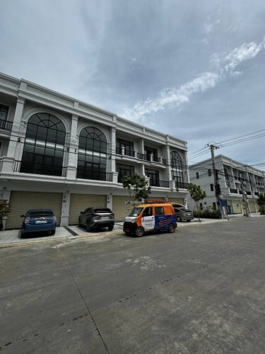 ផ្ទះshop houses ជួល