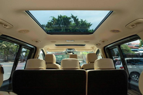 ន្Staria Premium  11កៅអី 2026