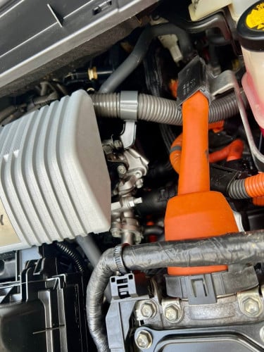 ត្រូវការលក់Toyota Prius 2012 option 2លេងម៉ាញ៉េinterruptហើយ យ៉ាន់option 5
