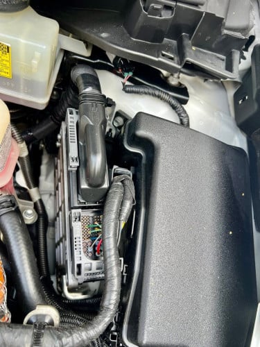 ត្រូវការលក់Toyota Prius 2012 option 2លេងម៉ាញ៉េinterruptហើយ យ៉ាន់option 5