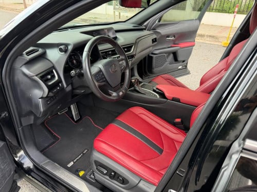 ក្រដាសពន្ធ​ UX250 2019 F-sport