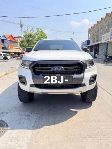 𝐅𝐨𝐫𝐝 𝐑𝐚𝐧𝐠𝐞𝐫 Wildtrak 2021 Full Option ￼ម៉ាសុីន2.0ផ្លាក​លេខ​ភ្នំពេញ​ 2BJ-