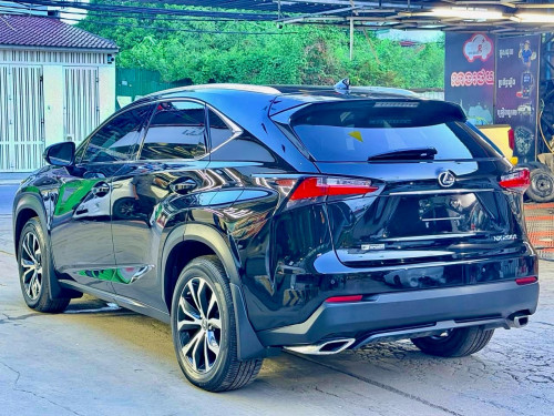 2017 LEXUS NX200T Fsport 6ប៉ូតុង គុជ3 ZIN