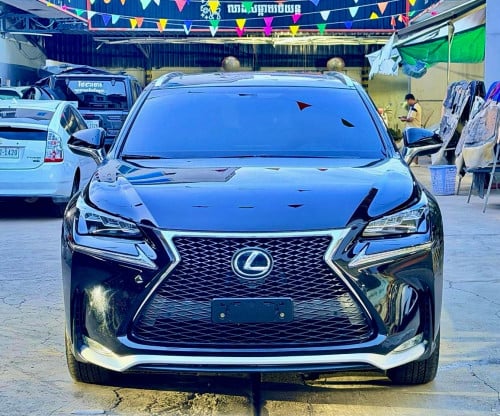 2017 LEXUS NX200T Fsport 6ប៉ូតុង គុជ3 ZIN
