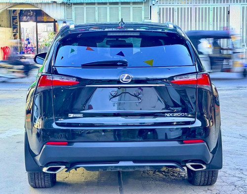 2017 LEXUS NX200T Fsport 6ប៉ូតុង គុជ3 ZIN