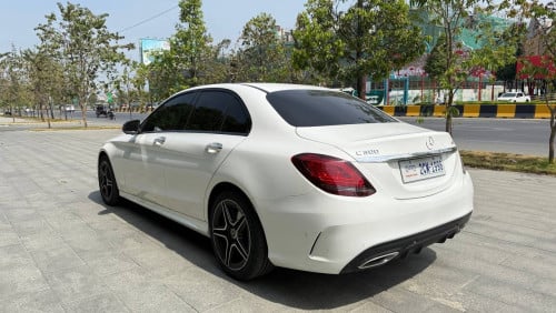 2019 Mercedes-Benz C300 Sport