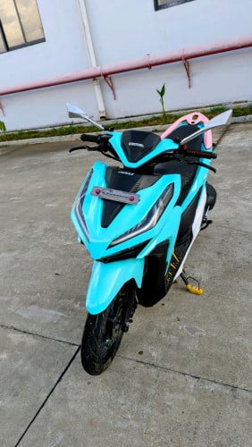 900$