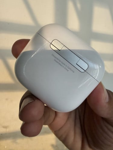 AirPods 4 ANC