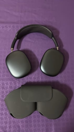 AirPods Max (Type C) Condition 95%