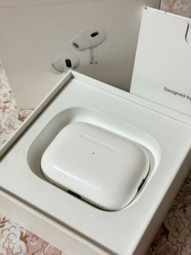 AirPods Pro 2 Lightning
