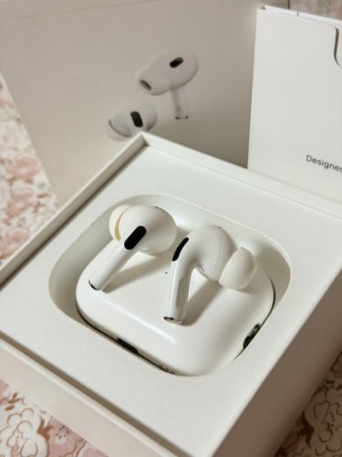 AirPods Pro 2 Lightning