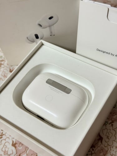 AirPods Pro 2 Lightning