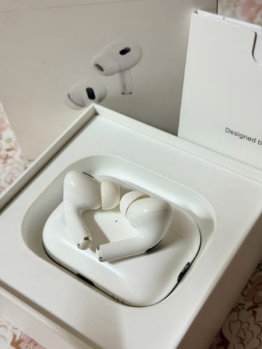 AirPods Pro 2 Lightning