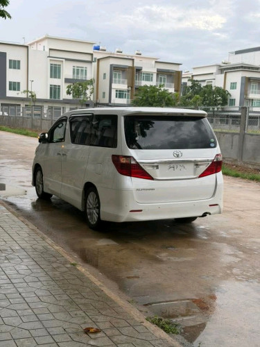 ALPHARD_2014