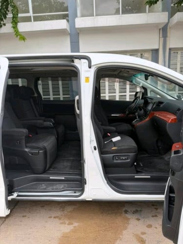 ALPHARD_2014