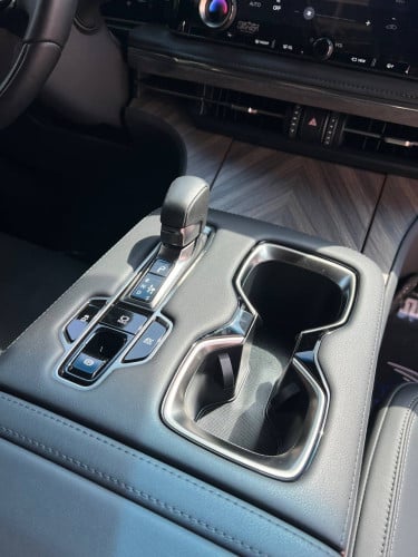 Alphard 2024 7seat កៅអីតូច full option សុី1ជុំថ្មីដូចខ្លាញ់គោ