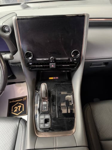Alphard 2024 7seat កៅអីតូច full option សុី1ជុំថ្មីដូចខ្លាញ់គោ