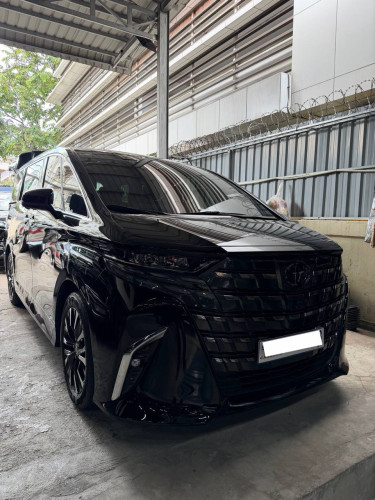Alphard 2024 7seat កៅអីតូច full option សុី1ជុំថ្មីដូចខ្លាញ់គោ