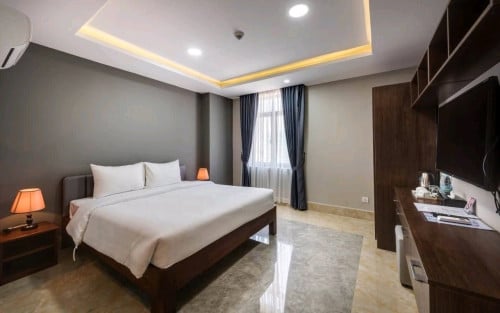 Apartment មានគ្រឿងសង្ហារឹមពេញលេញ នៅBKK2 ទំហំ100m2 តំលៃ1000$-1200$/per month