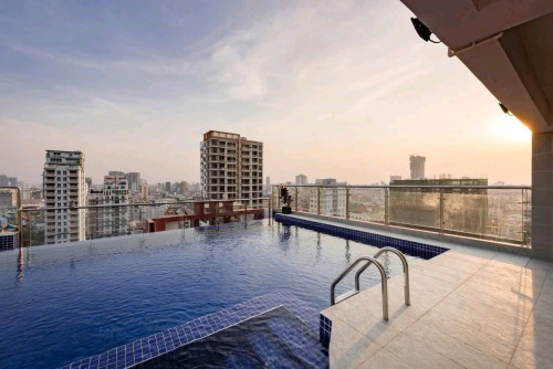 Apartment មានគ្រឿងសង្ហារឹមពេញលេញ នៅBKK2 ទំហំ100m2 តំលៃ1000$-1200$/per month